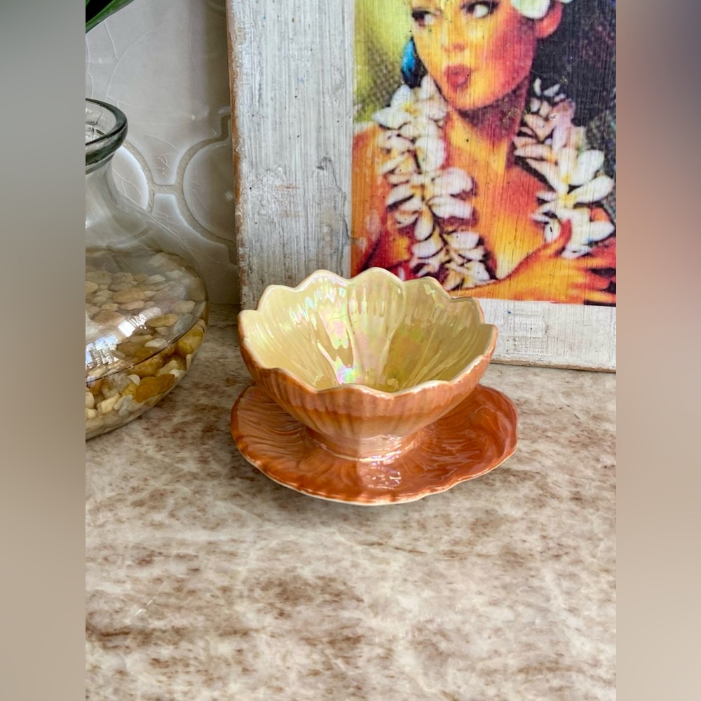 🟠 VINTAGE ROYAL WINTON GRIMWADES IRIDESCENT LOTUS FLOWER - MADE IN ENGLAND 🟠